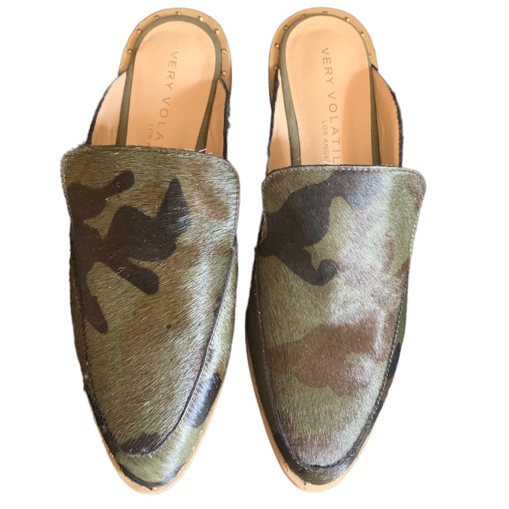 Women's Very Volatile Hair Calf Slip On Studded Mule Size 7 Shoes Flats